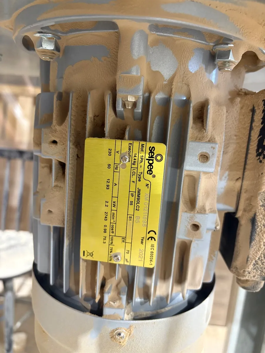 Dust extractor - Image 2