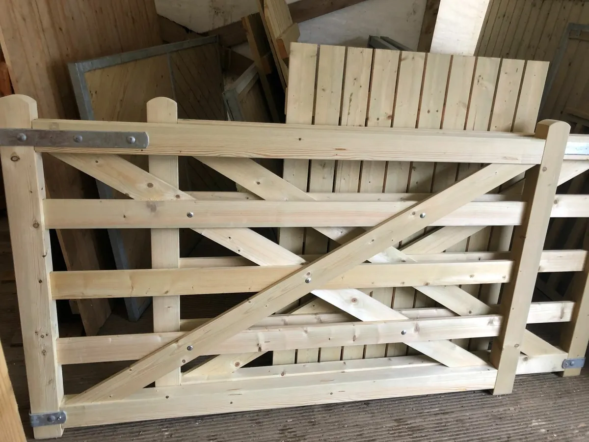 Field Gate Nutgrove Single- made to order - Image 1