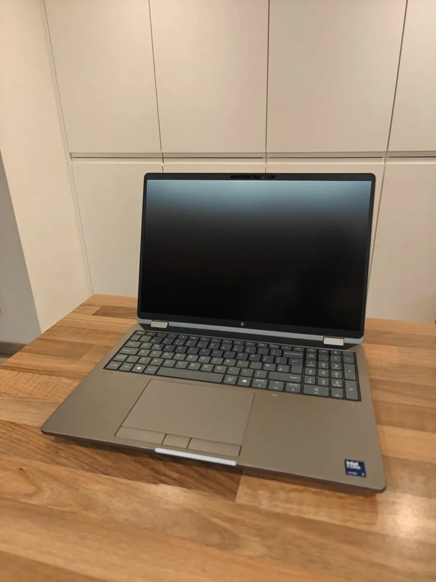 HP ZBook Fury 16 G1i | Ultra 7 | 32GB | 2TB | 16" - Image 3