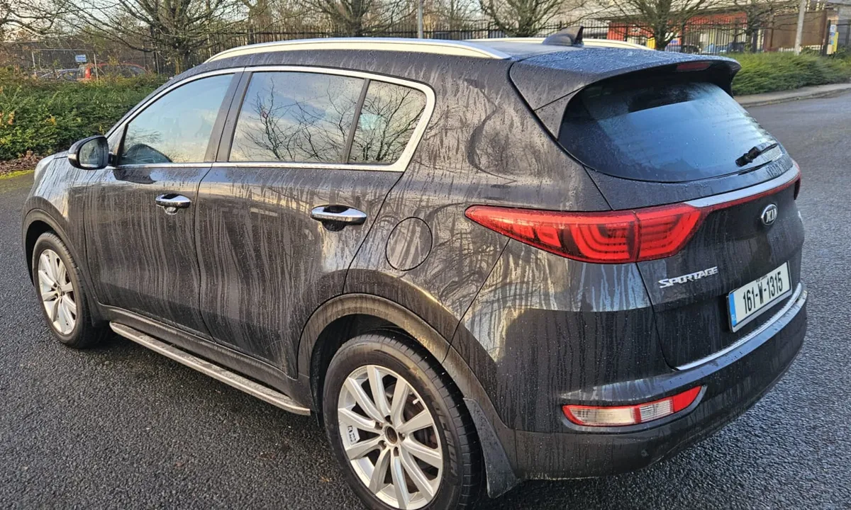 2016 KIA SPORTAGE GSE 1.7 5DR - Image 3