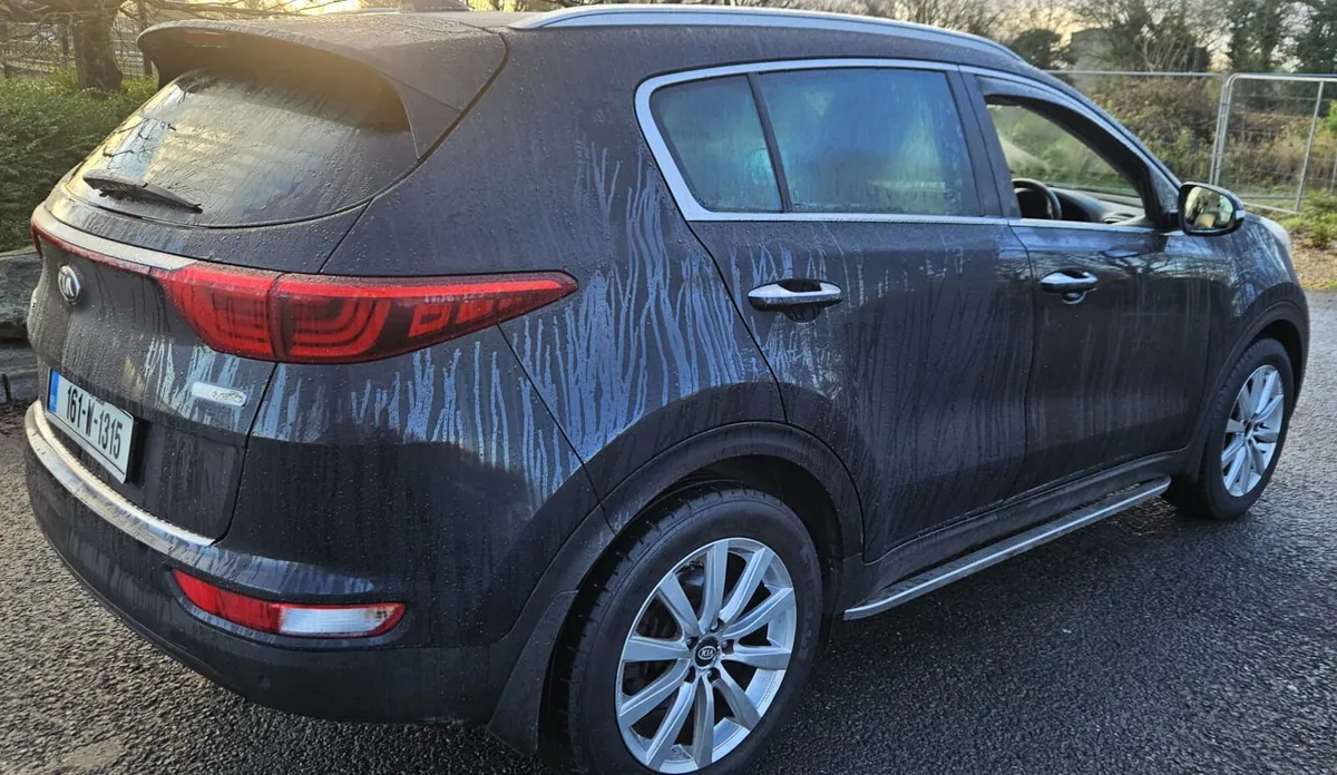 2016 KIA SPORTAGE GSE 1.7 5DR - Image 4