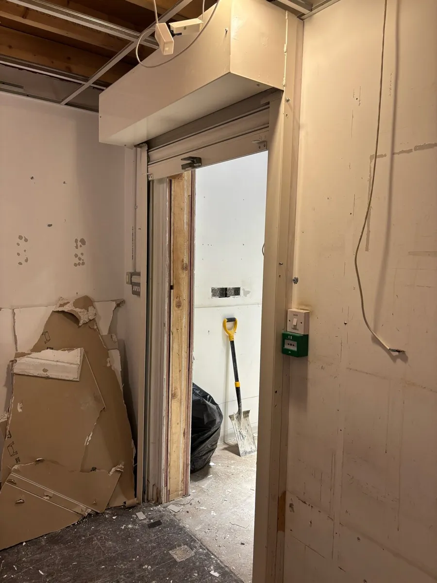 Roller shutter door security - Image 1