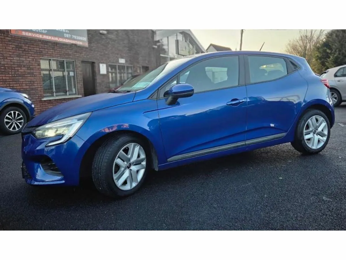 Renault Clio DYNAMIQUE TCE 90 MY21.5 5 5DR - Image 2