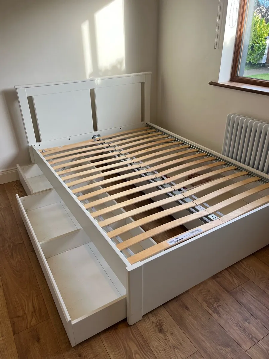 Double Bed - Image 2