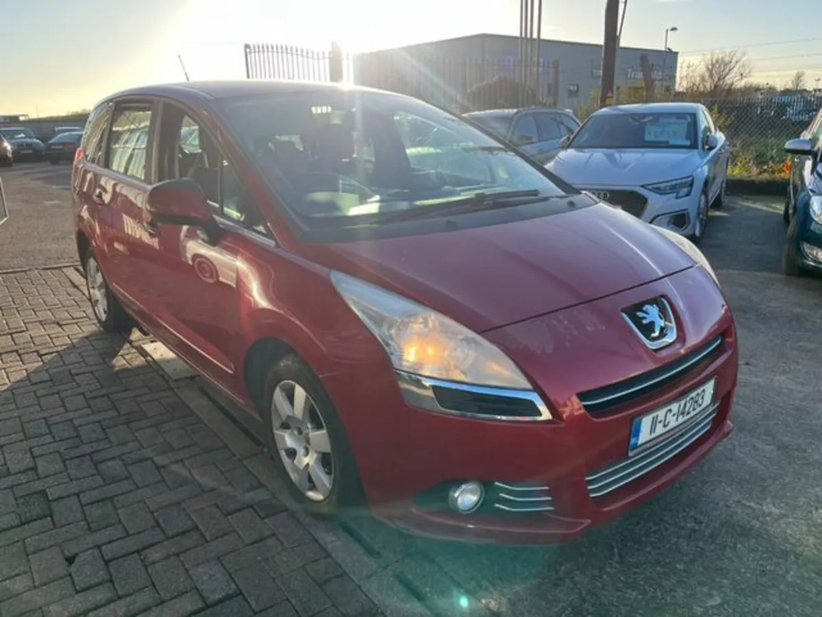 Peugeot 5008 1.6 HDI Sport 110BHP 5DR Auto - Image 2