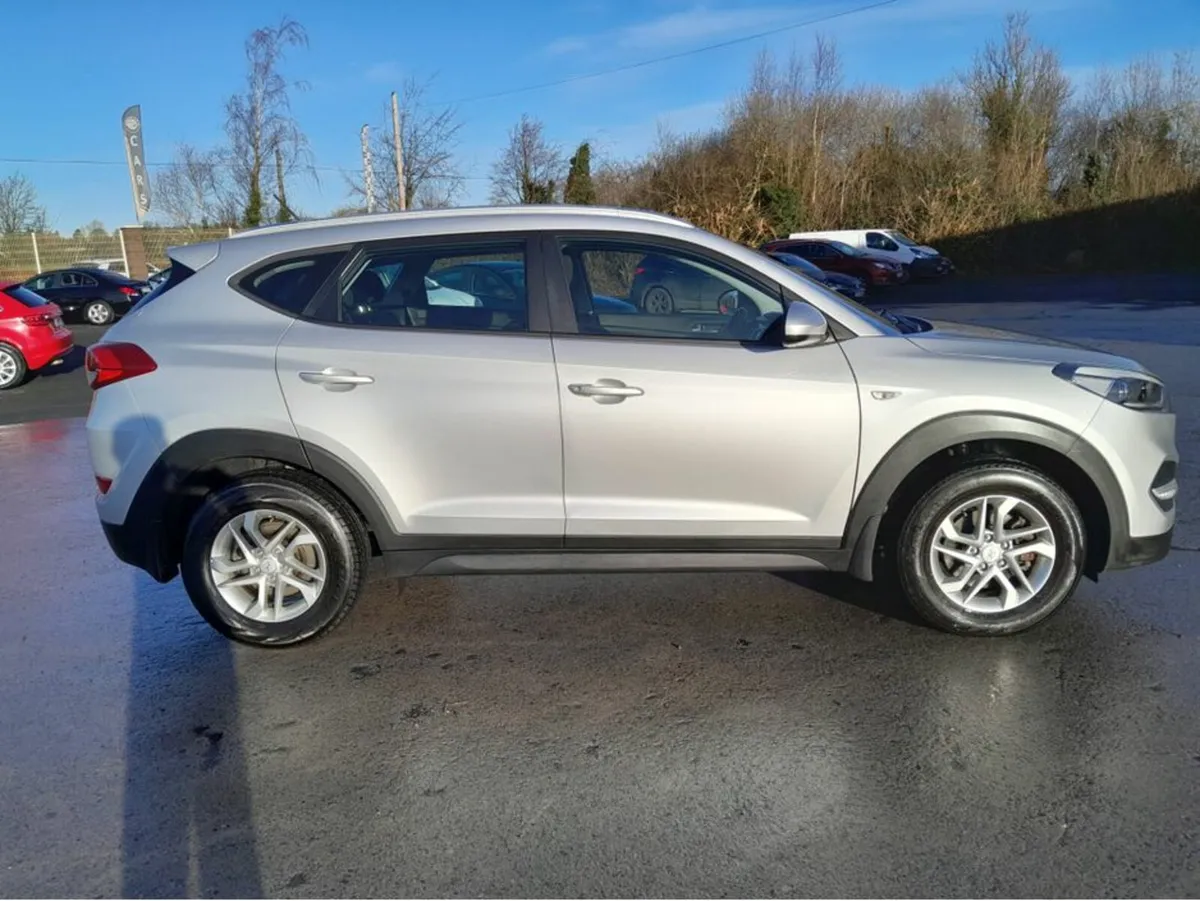 Hyundai Tucson COMFORT 5DR. Portlaoise - Image 4
