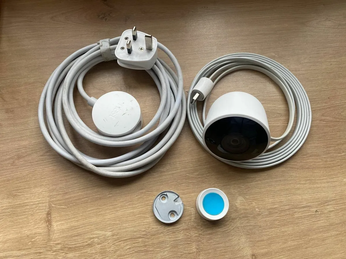Google Nest Wired Outdoor Smart camera - NC2100GB - Image 1