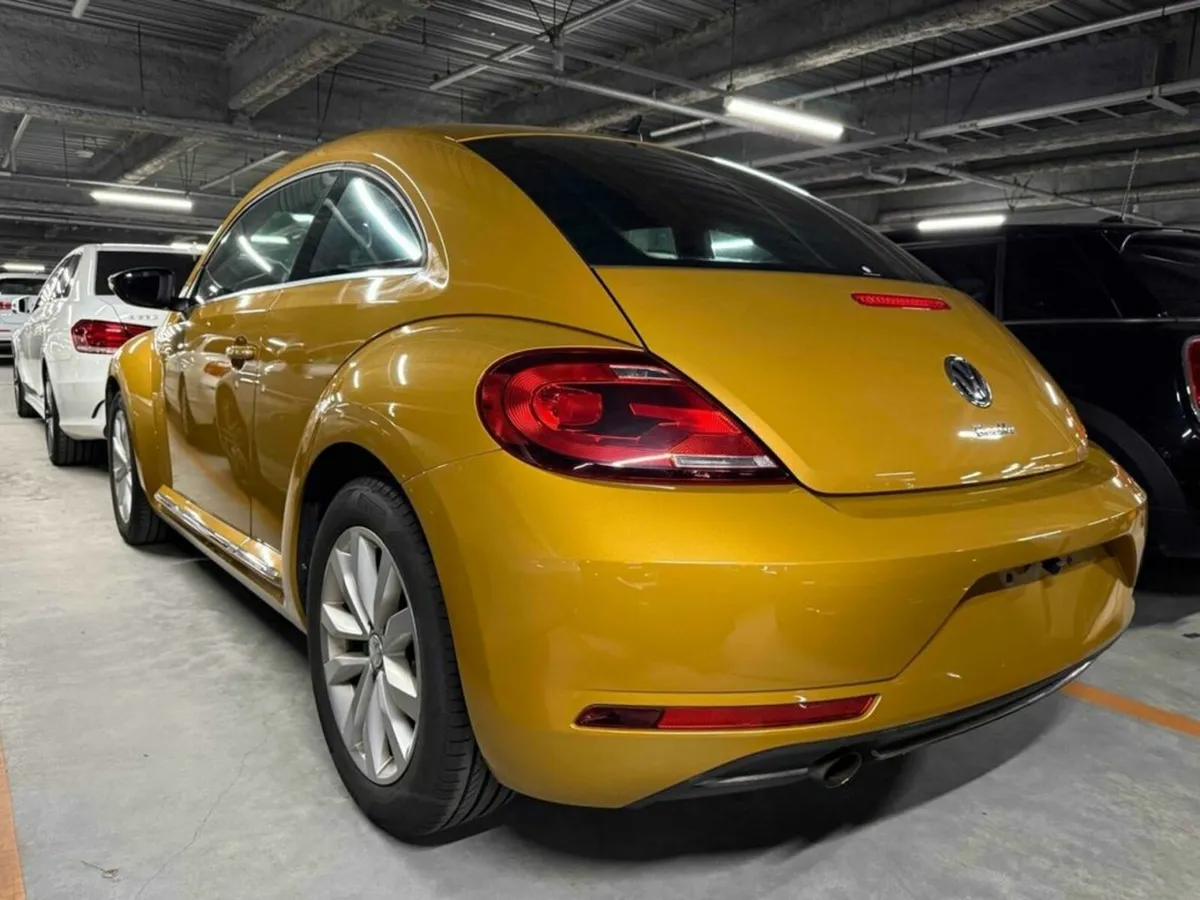 Volkswagen Beetle DESIGN EDITION - PUSH START/STOP - Image 2