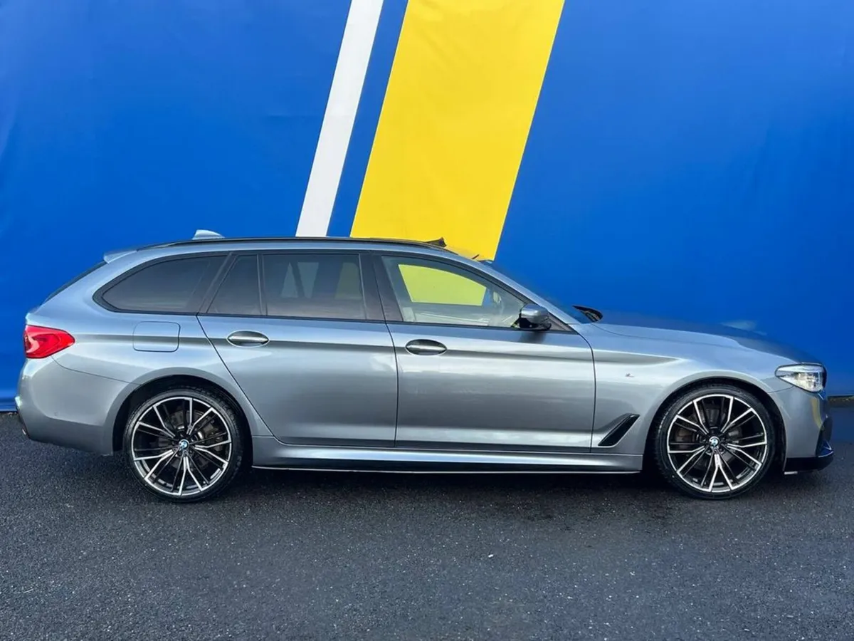 BMW 5-Series 523d M-SPORT COMPETITION TOURING 2.0 - Image 4
