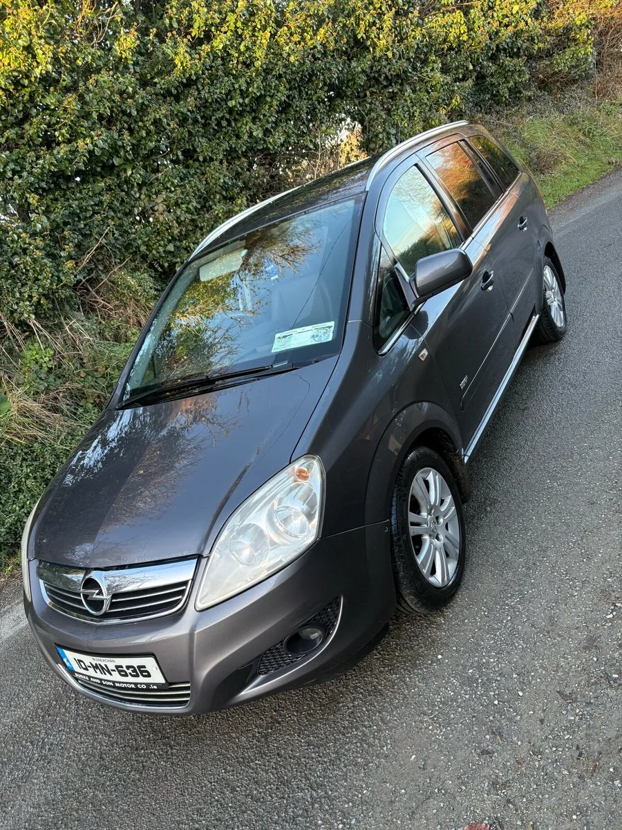 2010 Opel zafira - Image 1