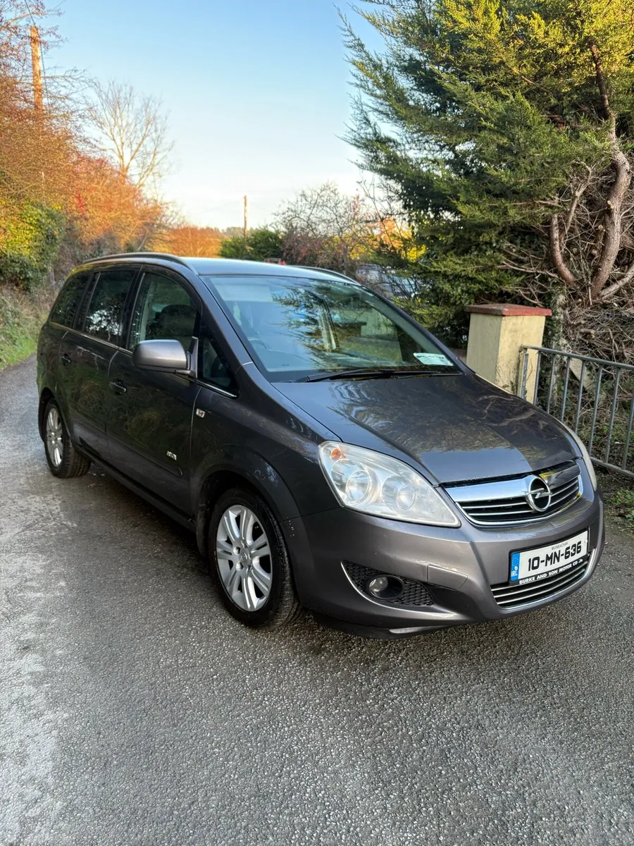 2010 Opel zafira - Image 2