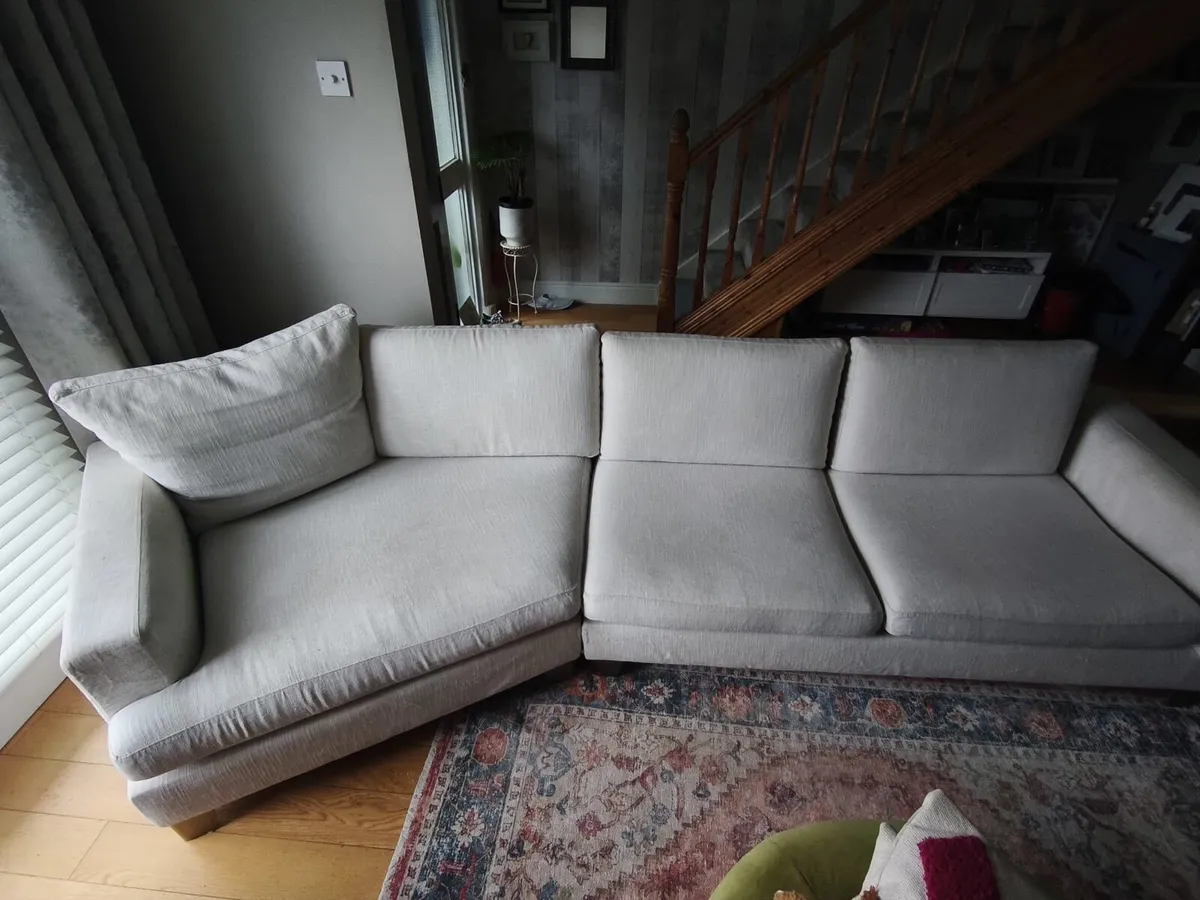 Long grey Sofa in great Condition - Image 2
