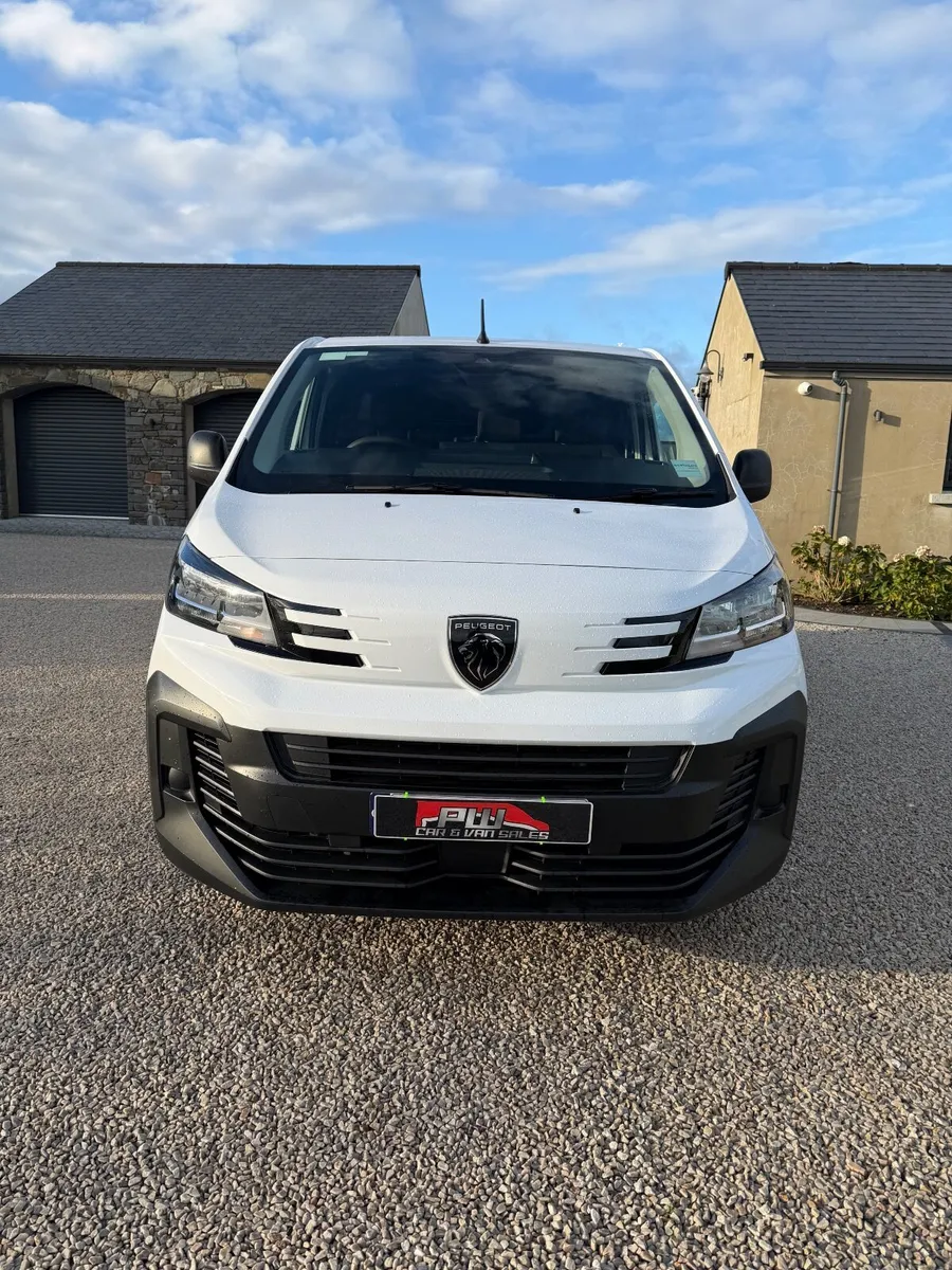 2025 (25) Peugeot Expert Professional Medium - Image 2