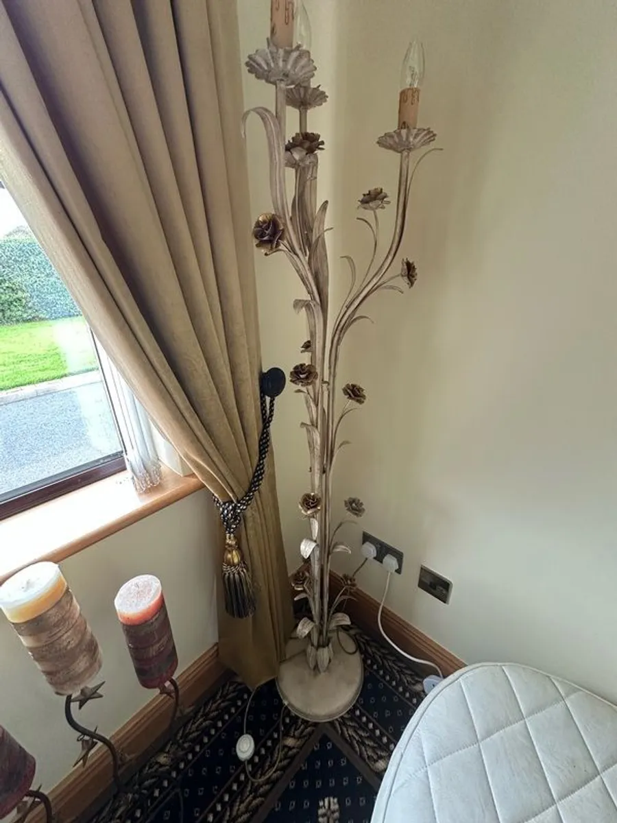 Ceiling and matching stand light - Image 2