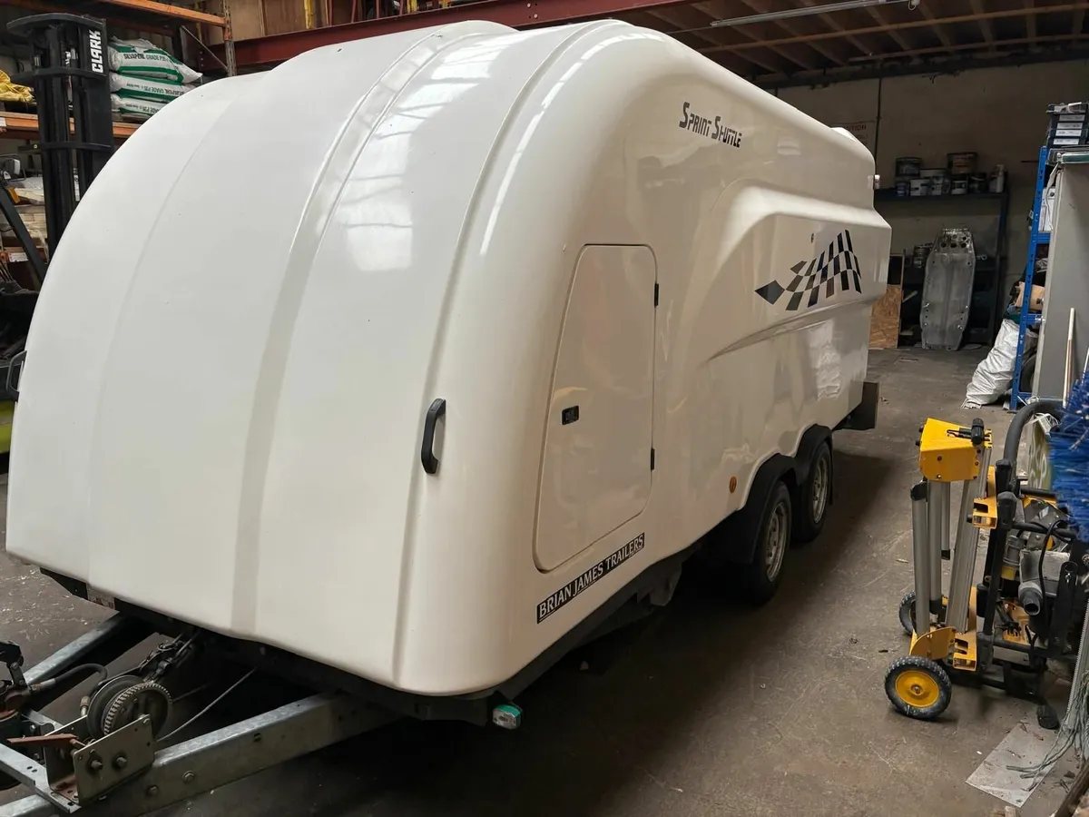 Brian James Sprint Shuttle (Enclosed transporter) - Image 1