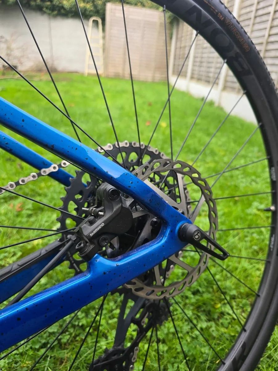 Trek Pro Calibre 9.7 - Image 3