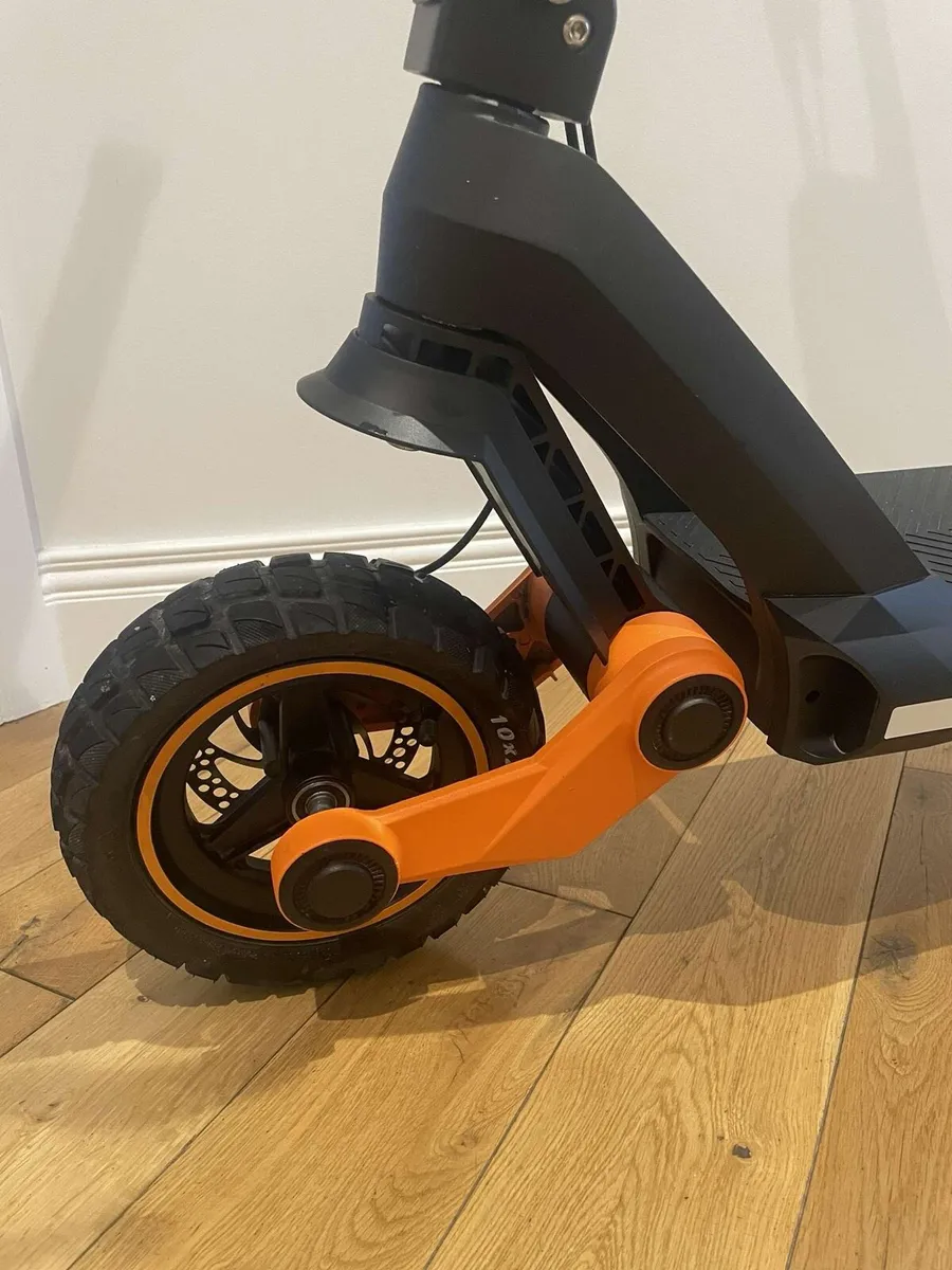 Kugo g3 electric scooter - Image 4