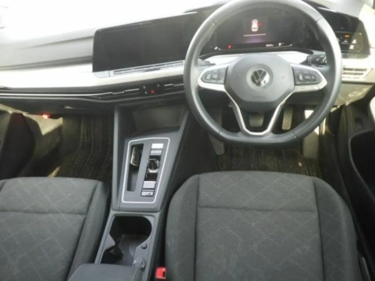 Volkswagen Golf ETSI ACTIVE - FACTORY ALLOYS - PAD - Image 3