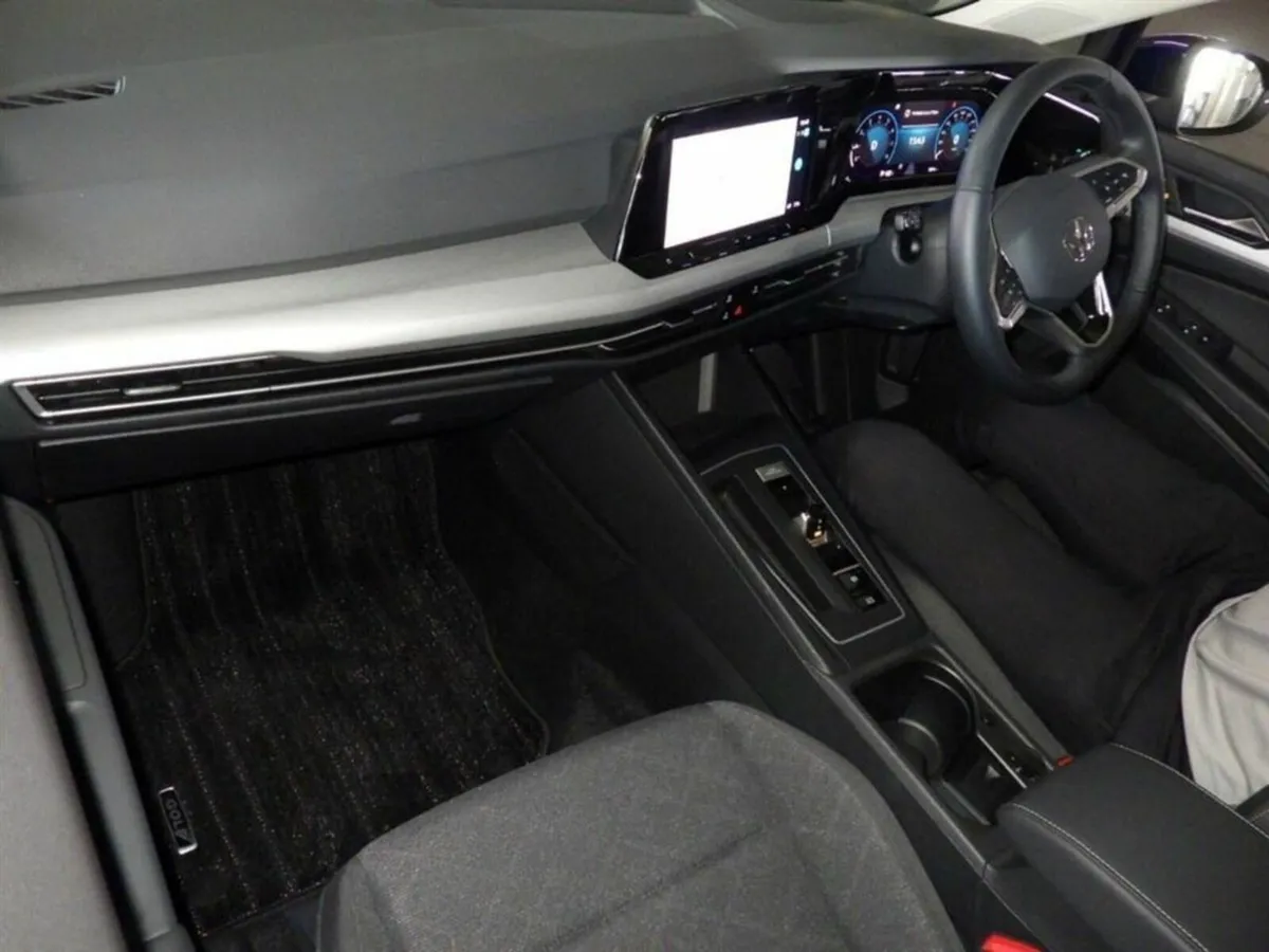 Volkswagen Golf ETSI ACTIVE - FACTORY ALLOYS - DIG - Image 3