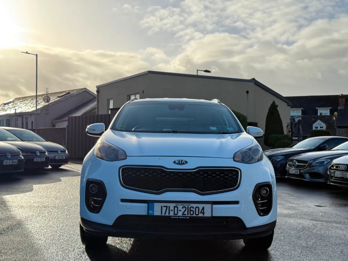 Kia Sportage 1.7D PLATINUM COMMERCIAL *HUGE SPEC & - Image 2