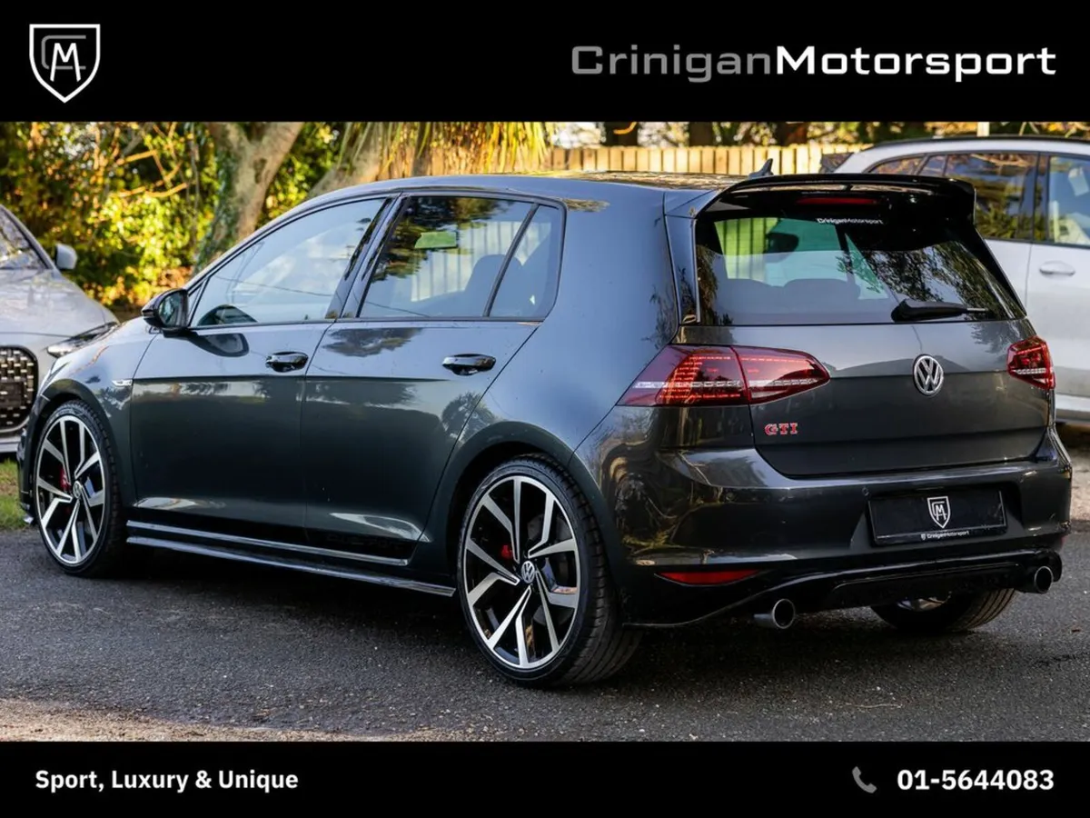 Volkswagen Golf GTI Club Sport - Image 2