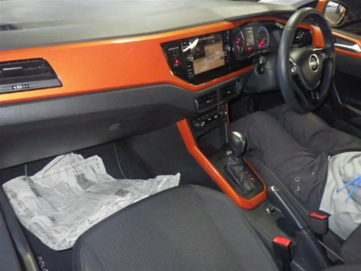 Volkswagen Polo COMFORT LINE - FACTORY ALLOYS - CO - Image 3