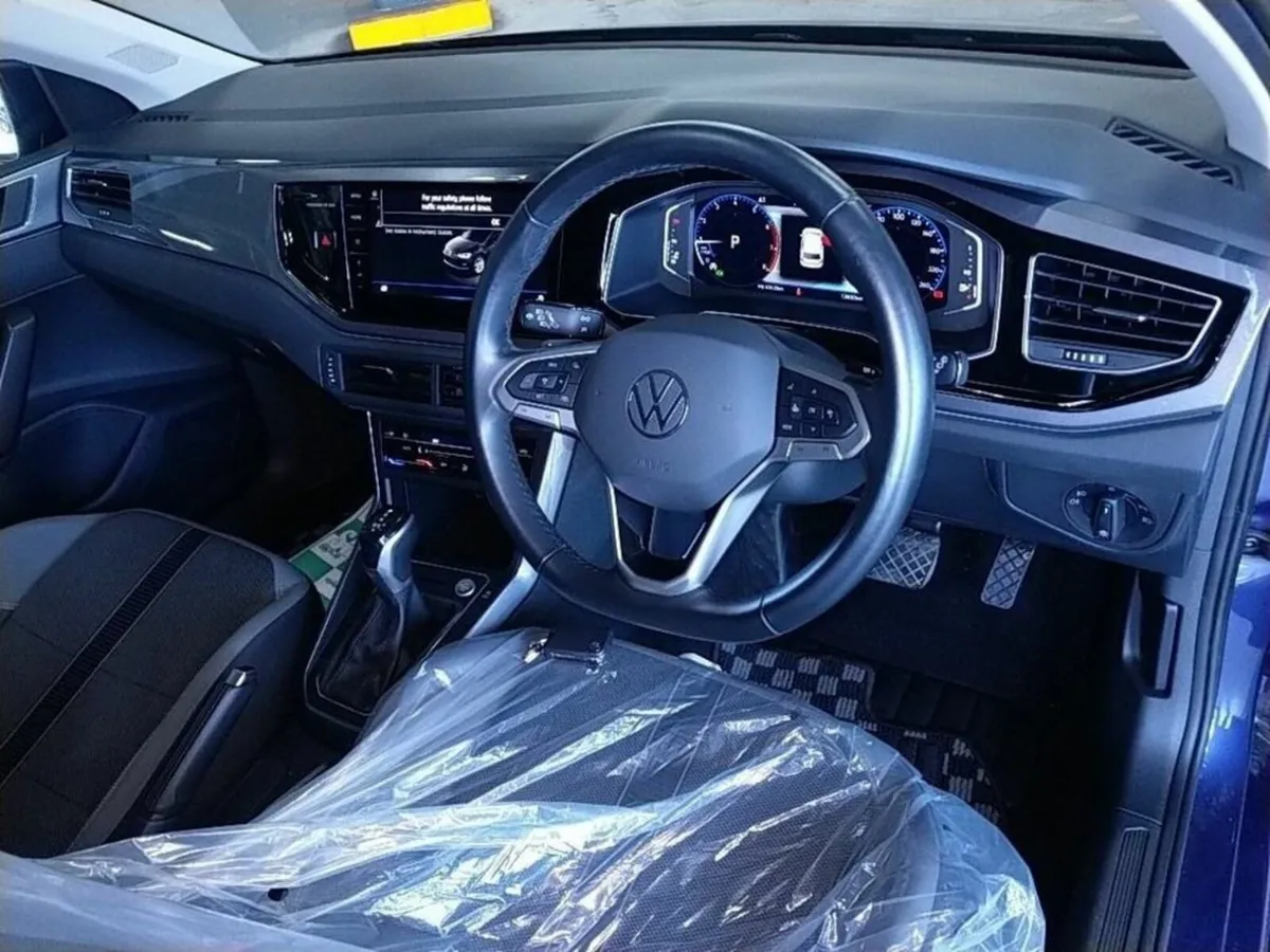 Volkswagen Polo FACTORY ALLOYS - DIGITAL DASH - RE - Image 3