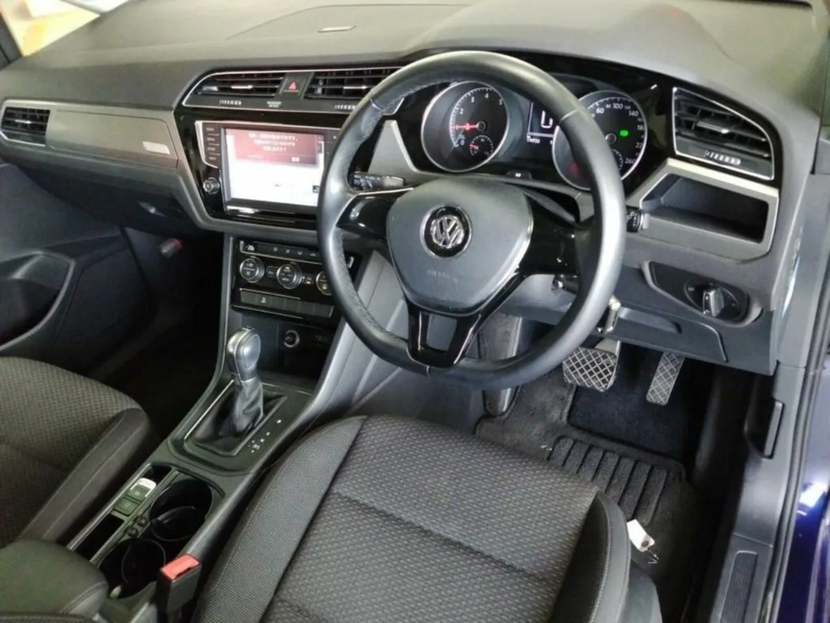 Volkswagen Touran COMFORT LINE - 7 SEATER - FACTOR - Image 3