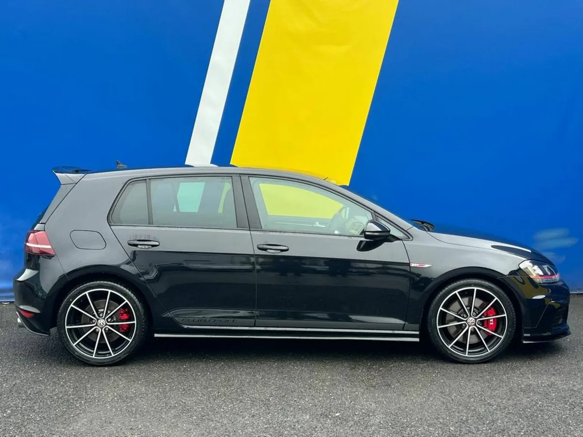 Volkswagen Golf GTI CLUBSPORT STREET EDITION 2.0 T - Image 2