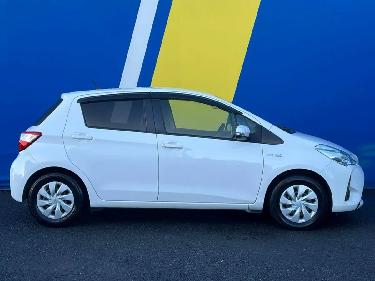 Toyota Yaris 1.5 HYBRID // NEW 2 YEAR NCT // REVER - Image 2