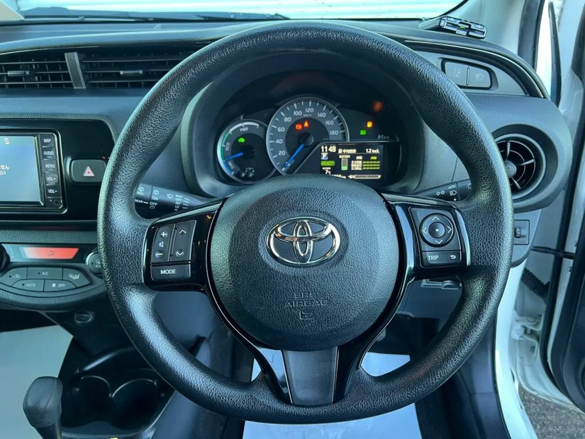 Toyota Yaris 1.5 HYBRID // NEW 2 YEAR NCT // REVER - Image 4