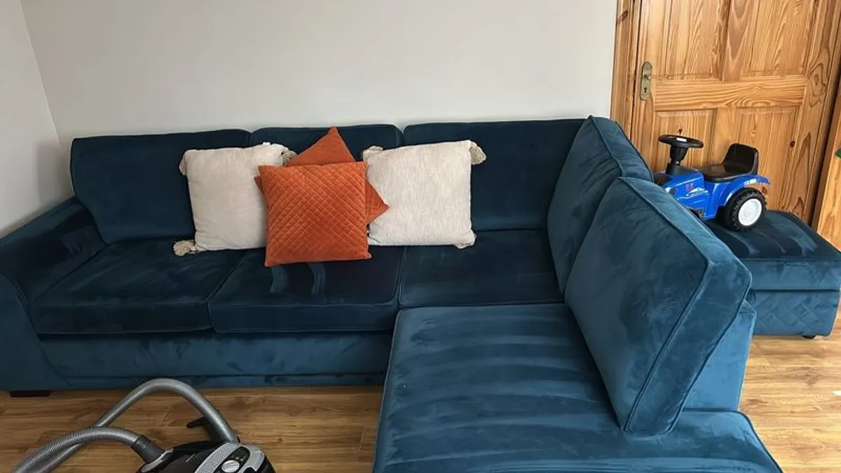 Dfs Orka Rhf Sofa - Image 1