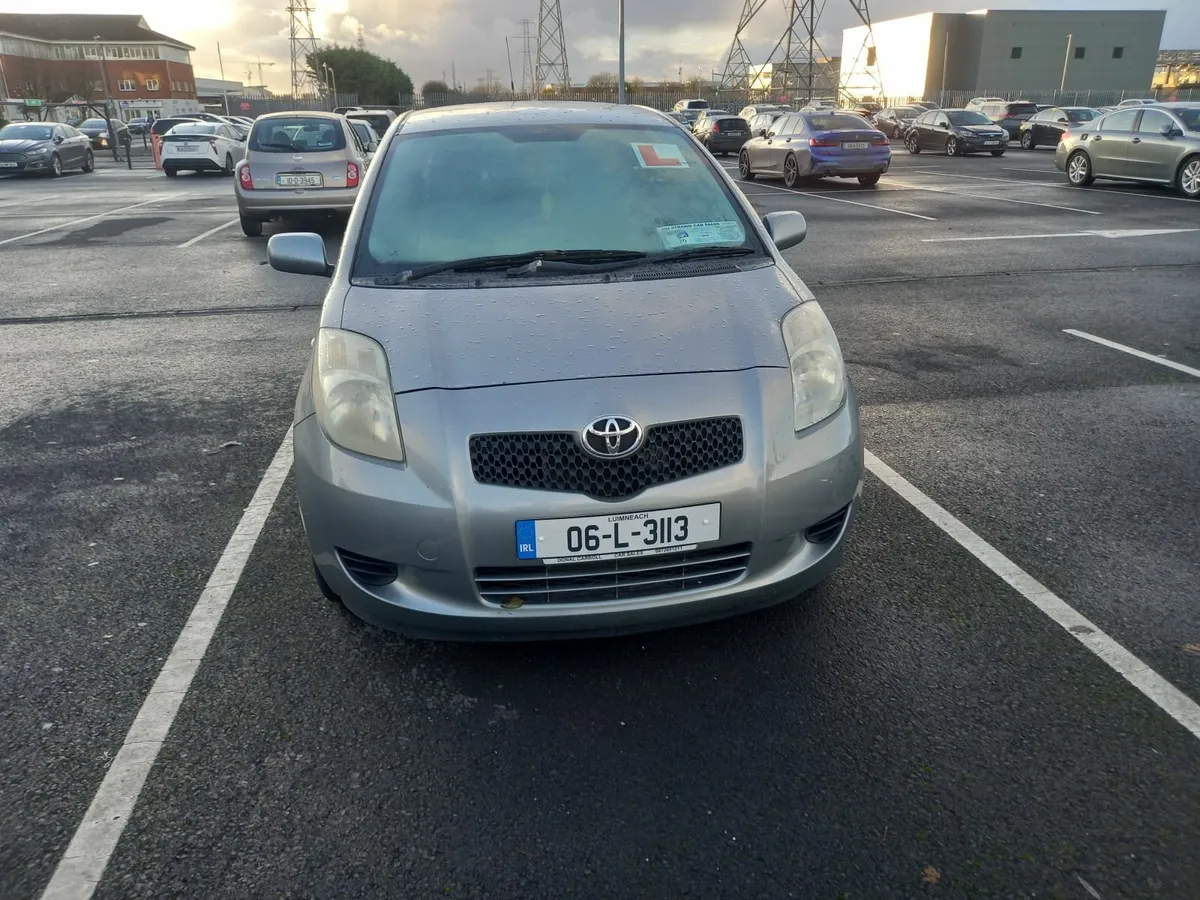 Toyota Yaris 2006 - Image 3
