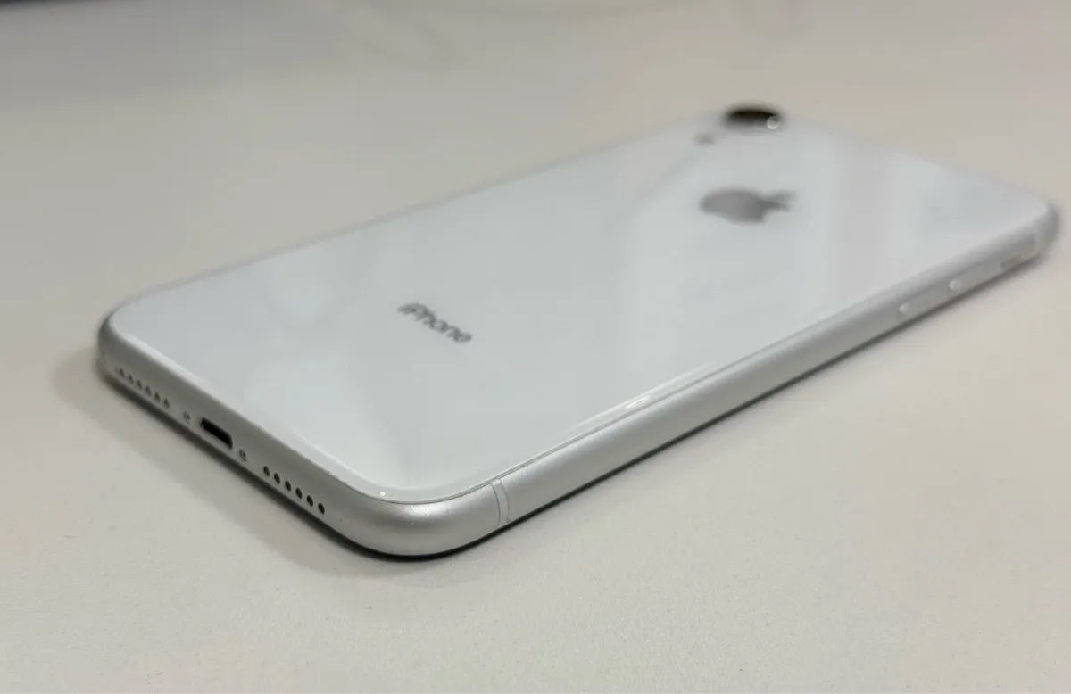 Apple iPhone Dual Physical SIM - Image 1