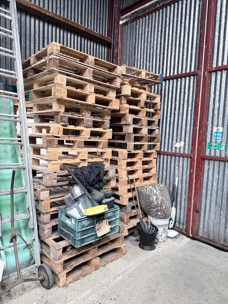 Wood Pallets
