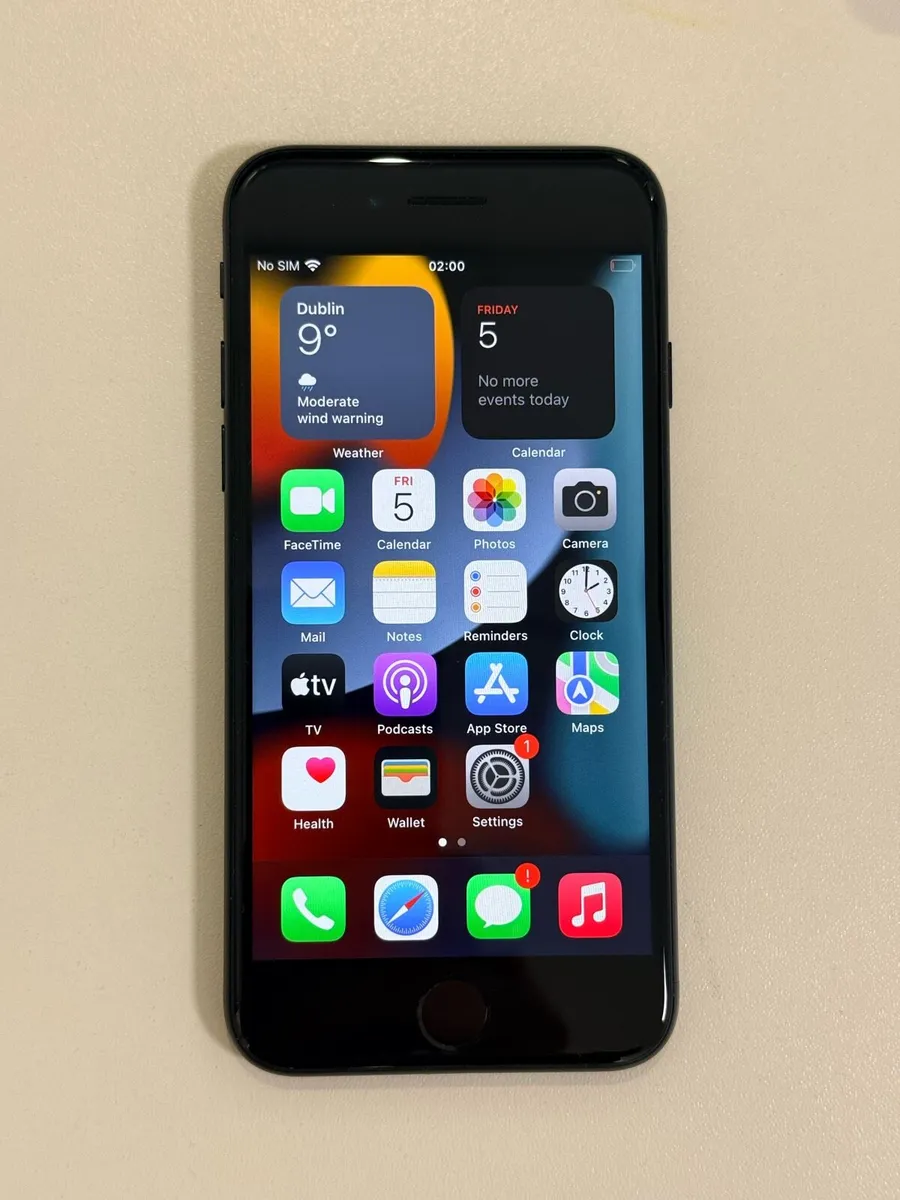 Apple iPhone SE 3rd 2022 - any network - Image 3