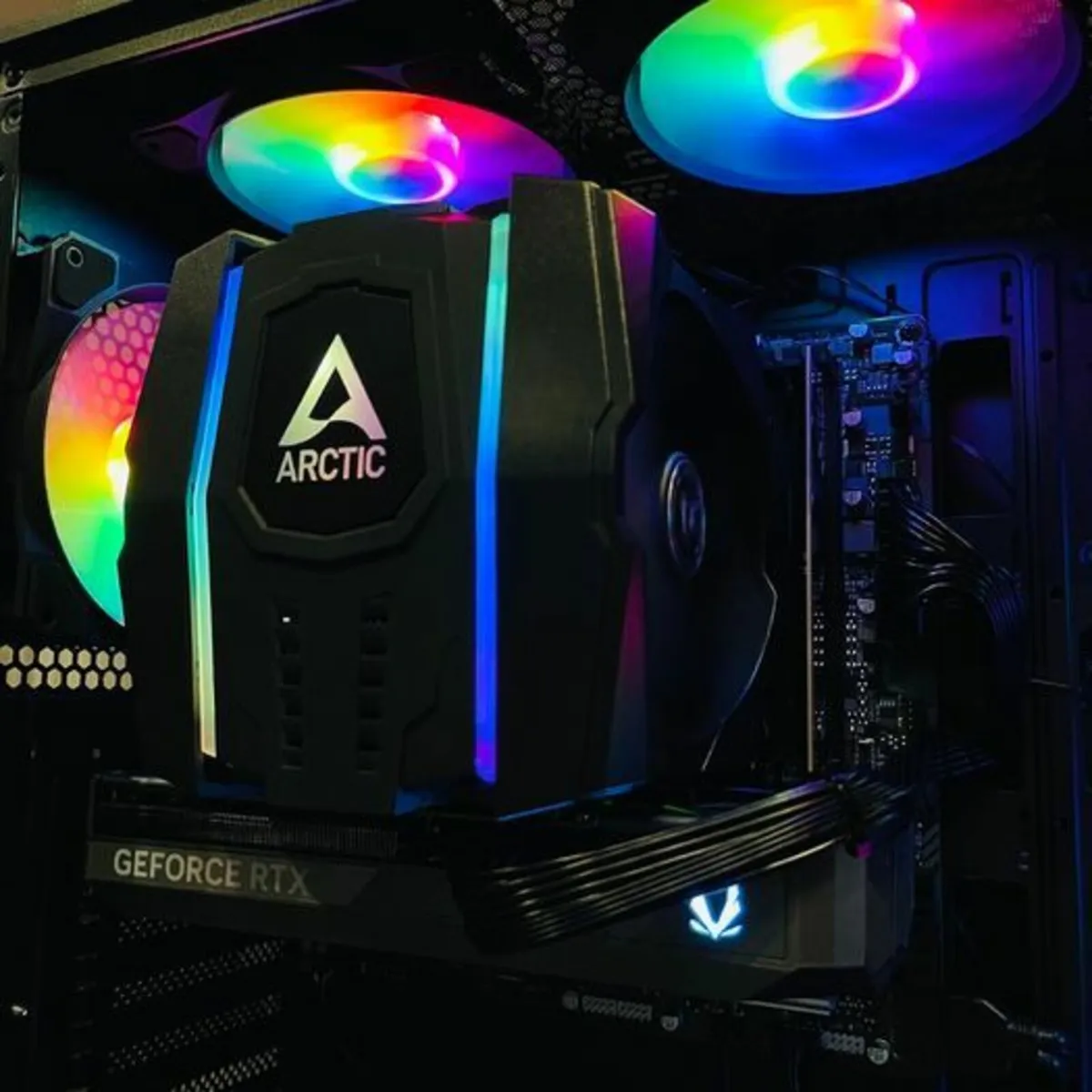 PC Gaming Ryzen 7 7800X3D, RTX 5070, 32GB DDR5🎄🎁 - Image 2