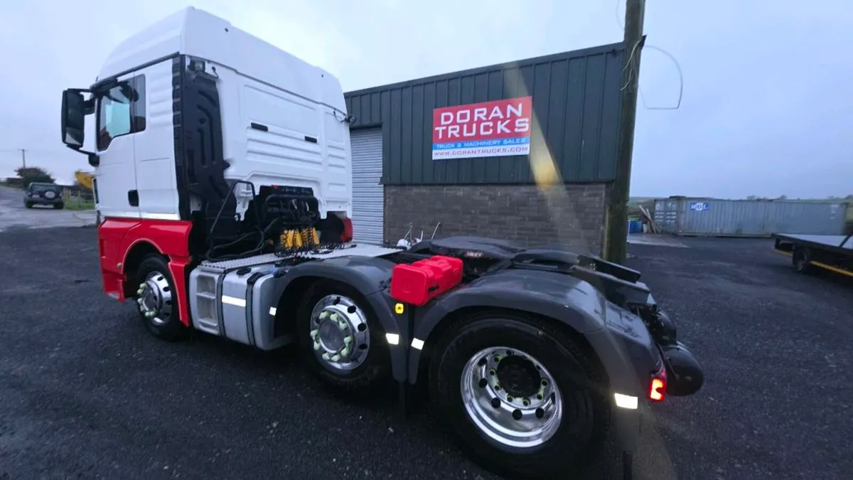 MAN TGX 500 , 6x2 - Image 3
