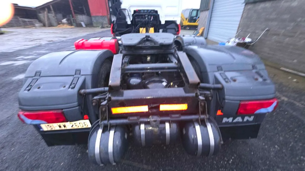MAN TGX 500 , 6x2 - Image 4