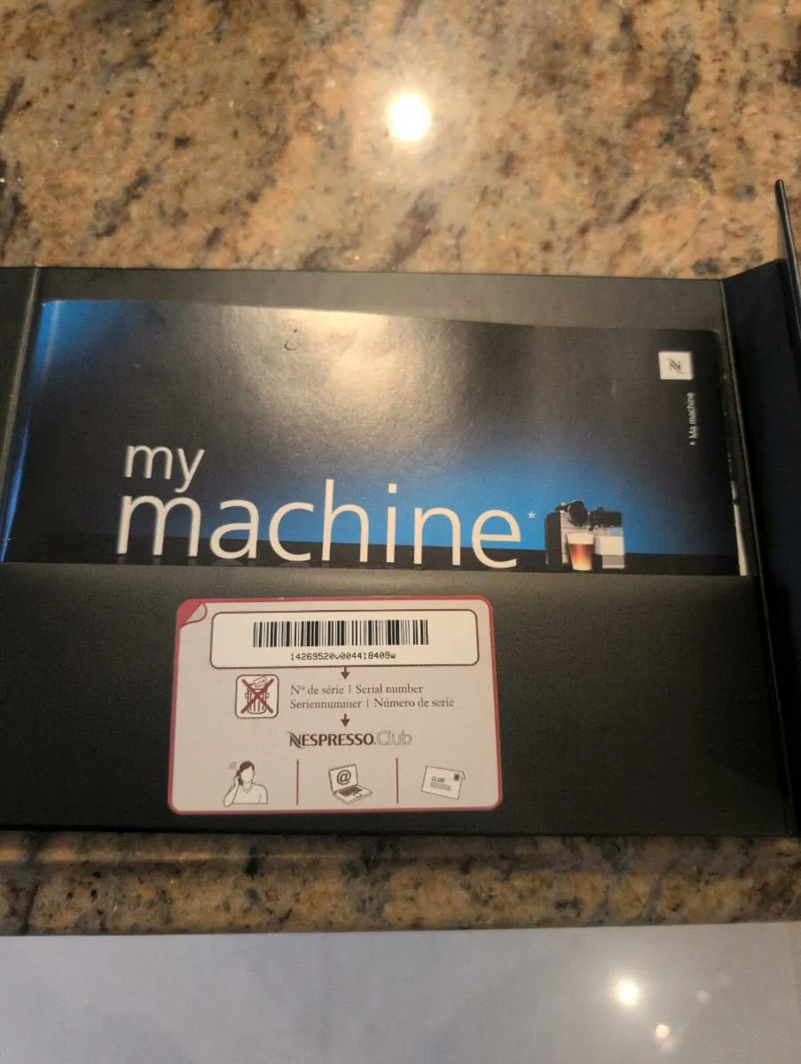 De'Longhi Lattissima+ Nespresso Machine - Image 2