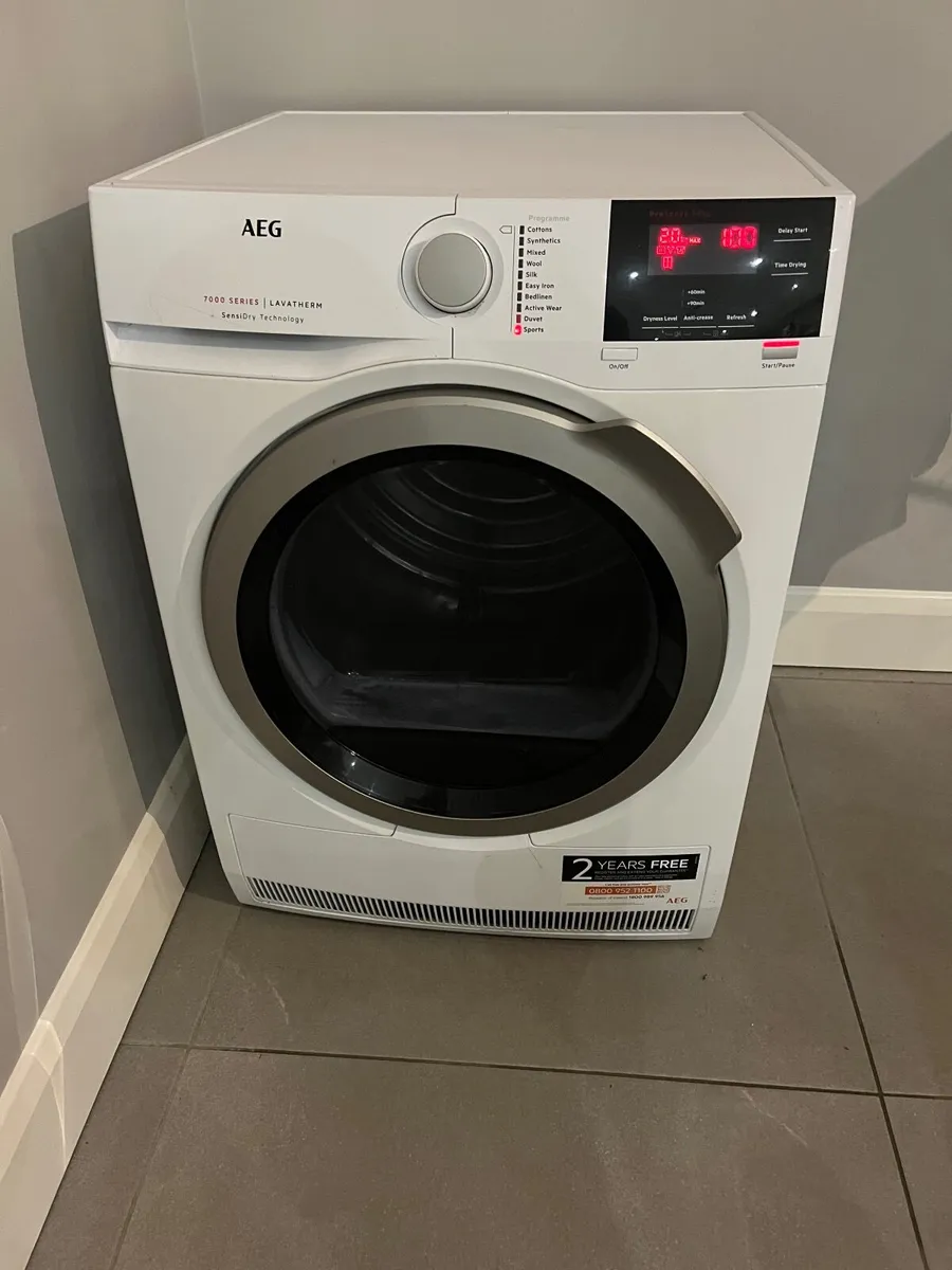Aeg 10kg condenser tumble dryer - Image 1