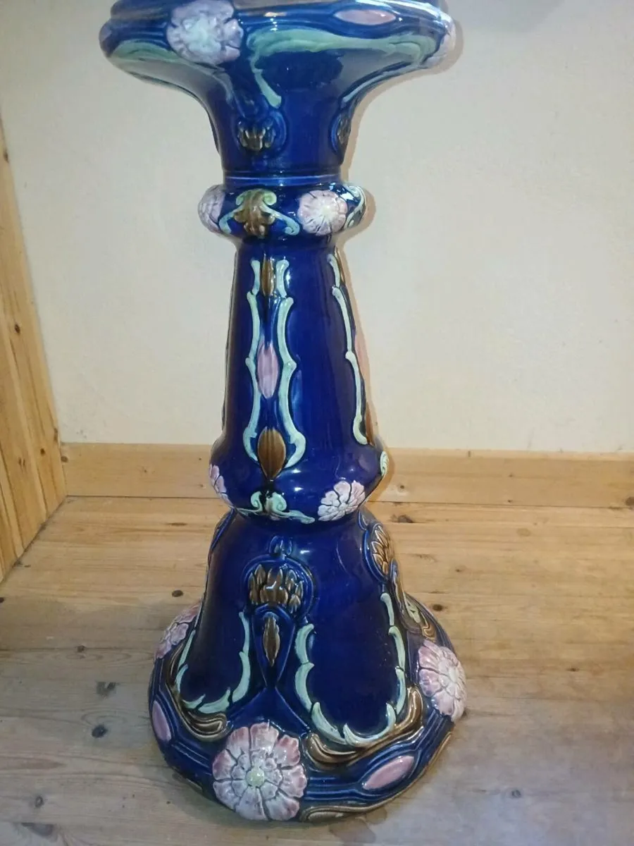 Jardiniere - Image 1