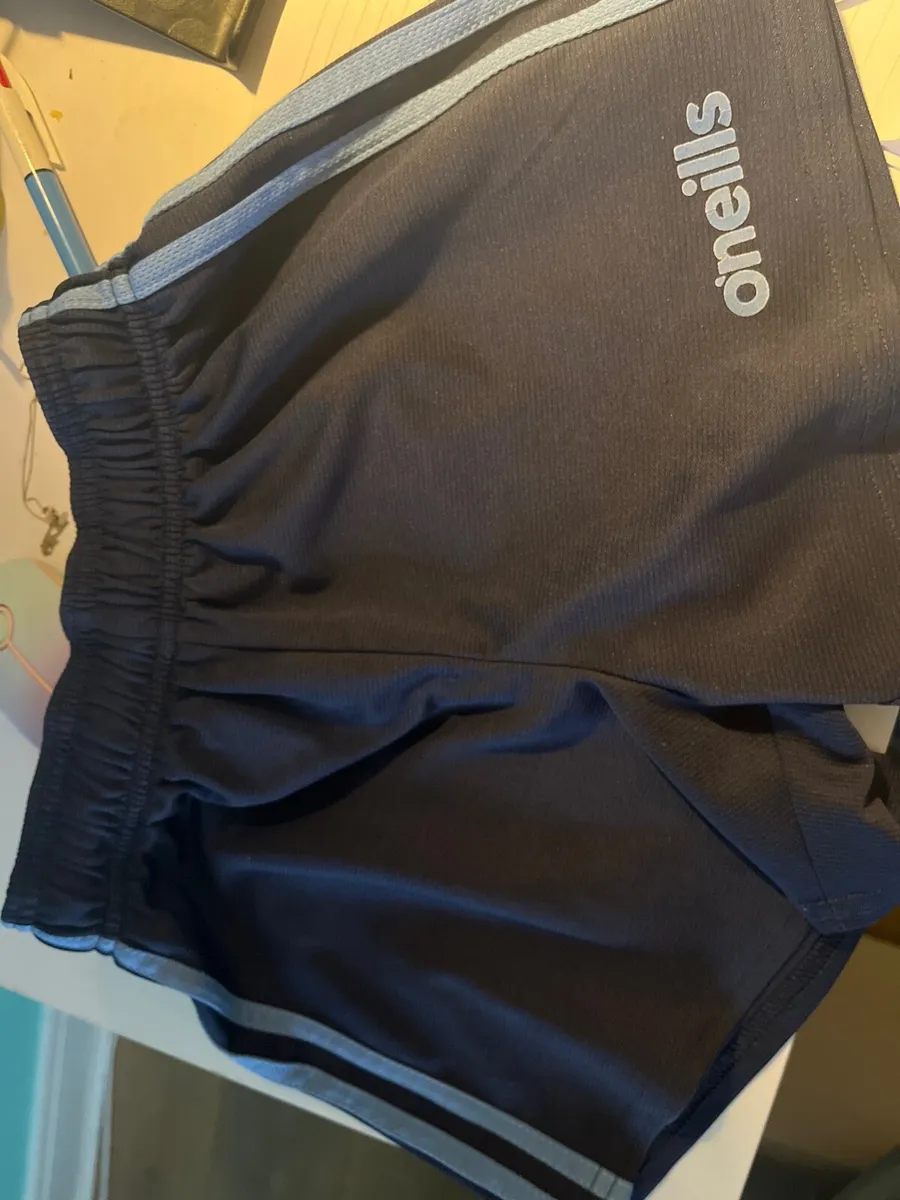 Boys size 24 ONeills shorts - Image 1