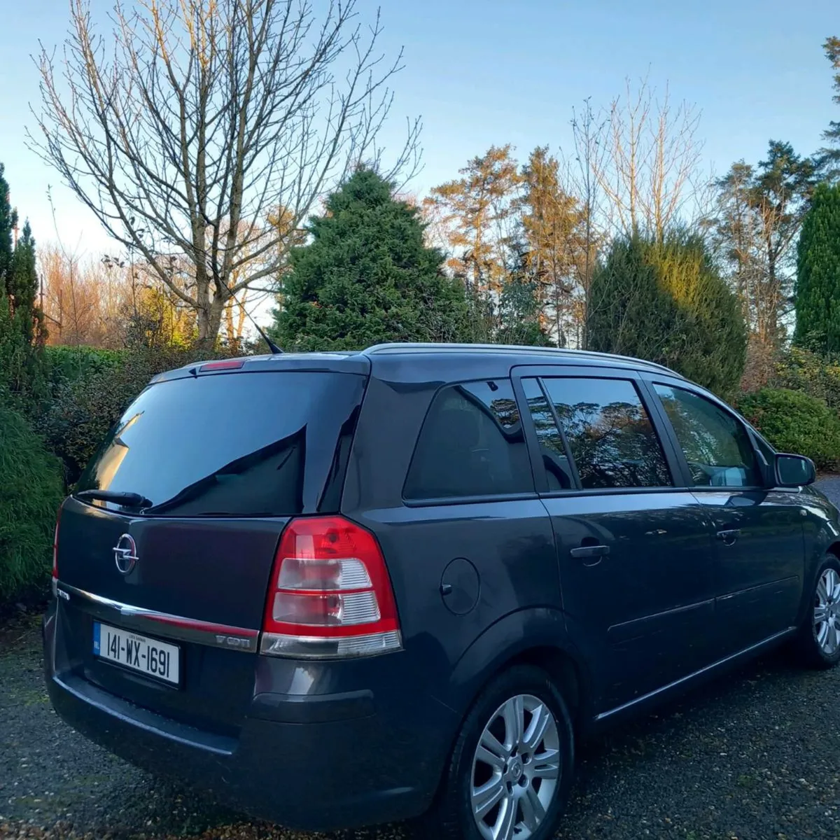 Open Zafira Club 1.7D manual 6 speed 7 seats - Image 3