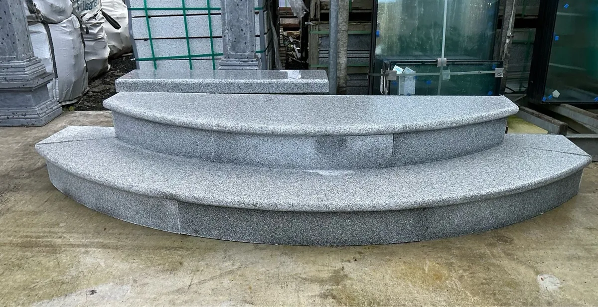 Semi Circle Granite Steps - Image 4