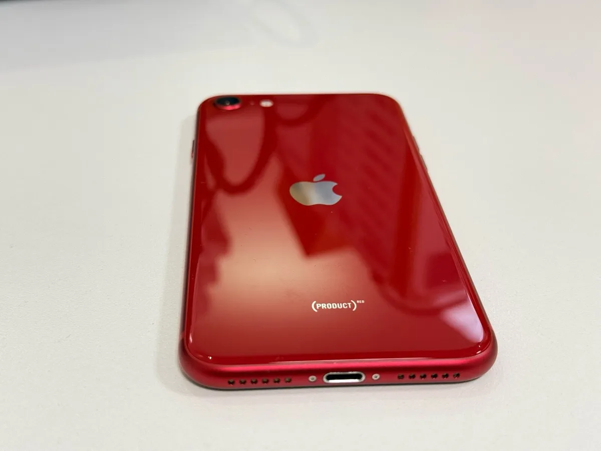 Apple iPhone SE 2022 3rd any network - Image 1