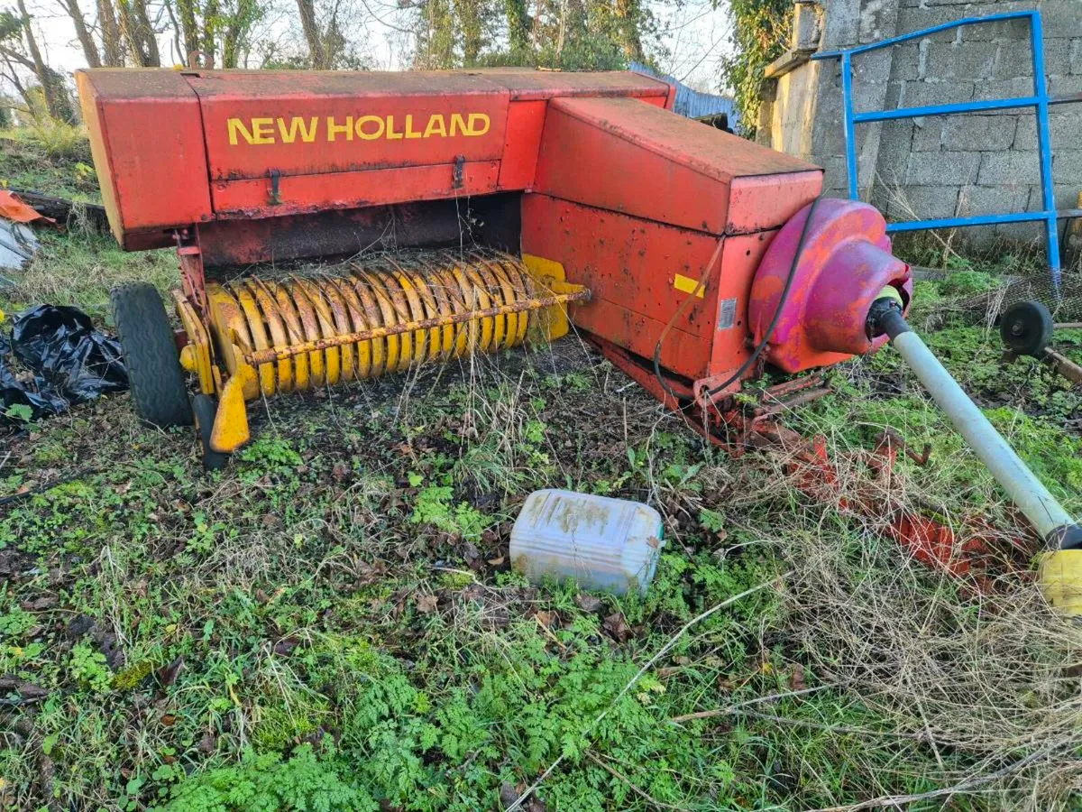 Square Baler - Image 1