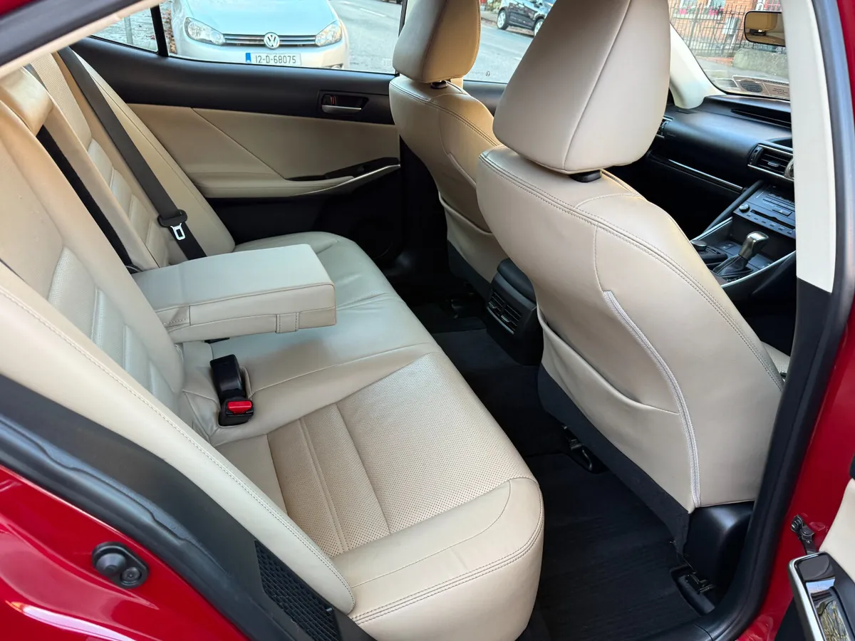 2017 Lexus is300h, 122km, High Spec, New Nct, SIMI - Image 1