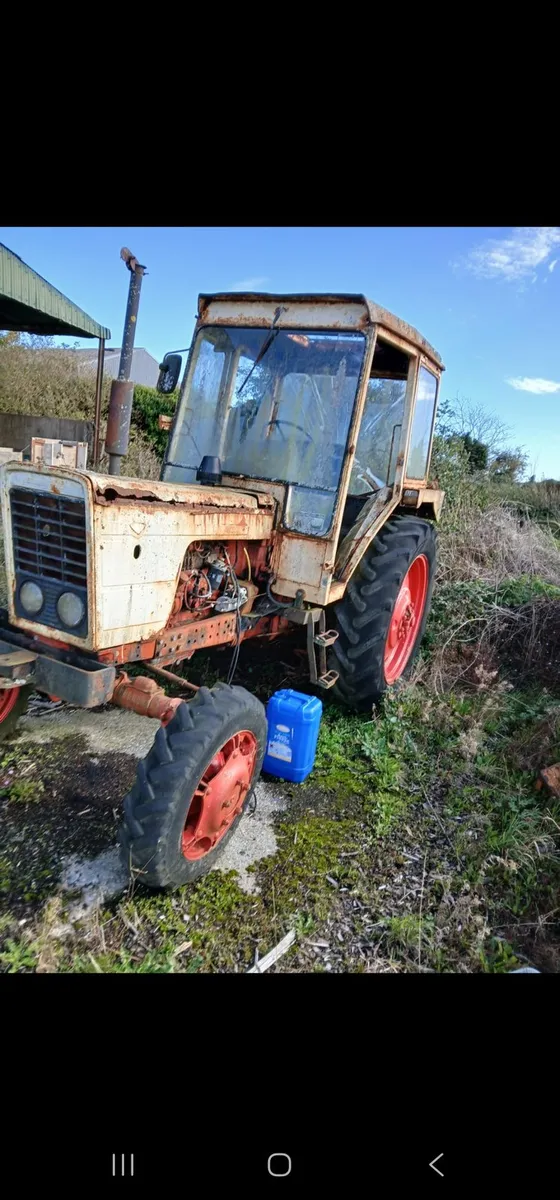 Belarus Vintage Tractor 4 wheel drive 0872756789 - Image 2