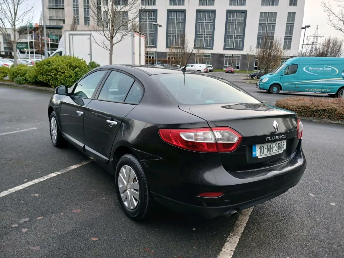 Renault Fluence1.5 Dci 5 Sp Man - Image 4